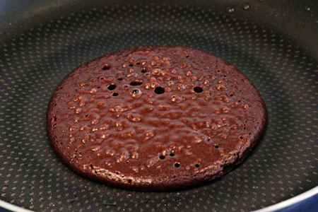 طرز تهیه پنکیک کیک شکلاتی, طرزپخت پنکیک های شکلاتی طرز تهیه پنکیک کیک شکلاتی, طرزپخت پنکیک های شکلاتی