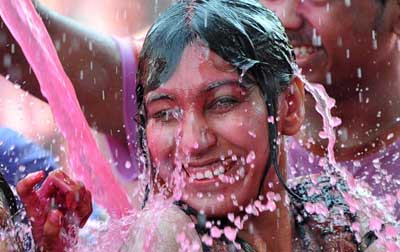 جشنواره رنگ هولی در هندوستان